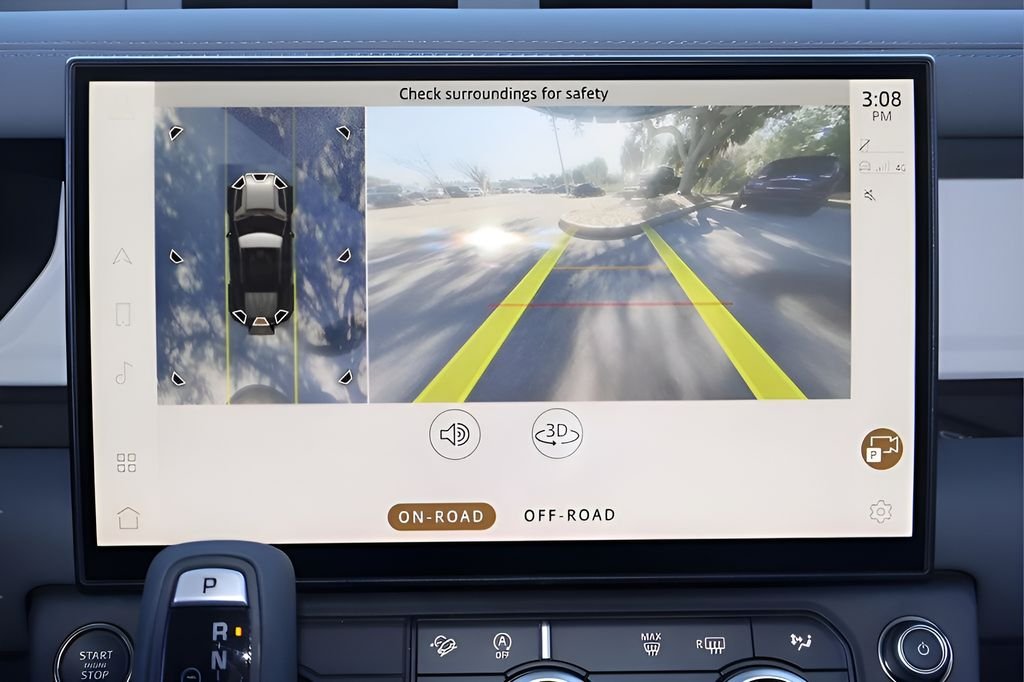 Certified Used 2026 Green Land Rover S image 24