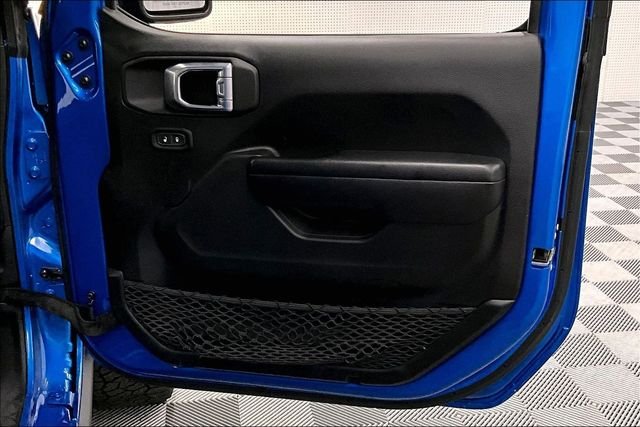 Used 2021 Hydro Blue Pearlcoat Jeep Mojave image 22
