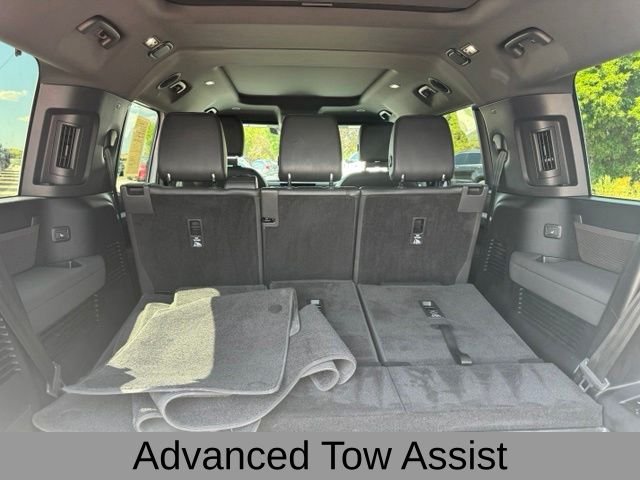 Used 2023 White Land Rover S image 20