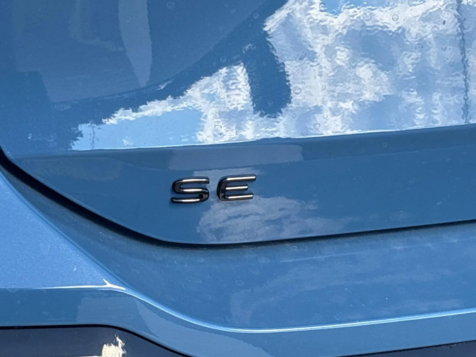 New 2026 monterey blue with deep black roof Volkswagen SE R-Line Black image 11