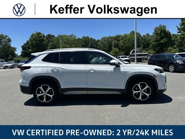 Certified Used 2025 White Volkswagen 2.0T SE image 8