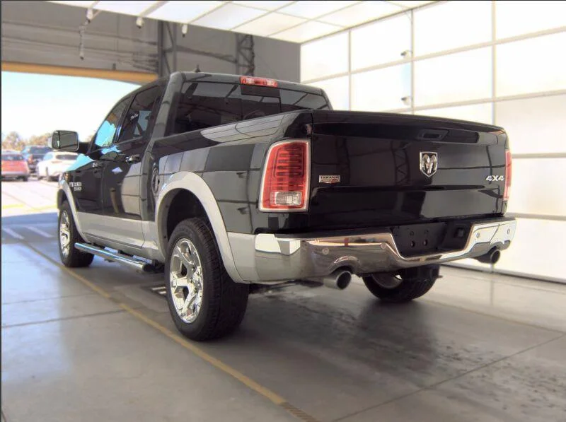 Used 2017 Brilliant Black Crystal Pearlcoat Ram Laramie image 3