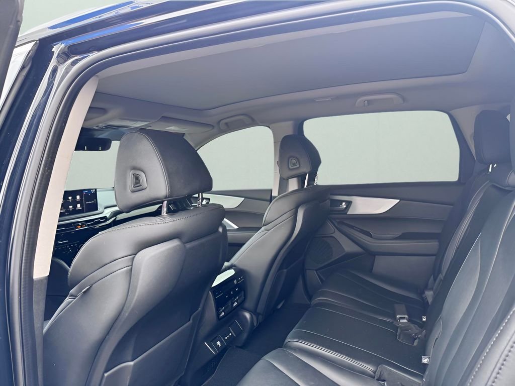 Used 2025 Majestic Black Pearl Acura Base image 14