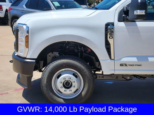 New 2026 Oxford White Ford F-350® XL image 9