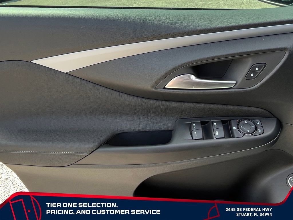New 2026 Summit White Buick Preferred image 23