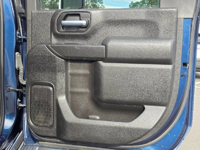 Used 2021 Blue Chevrolet Custom image 16