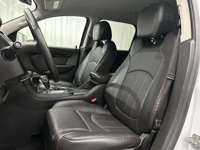 Used 2017 White GMC Limited image 16