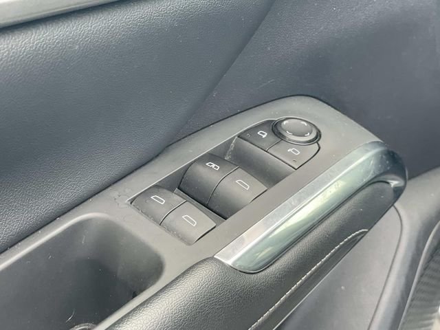 Used 2025 Gray Chevrolet LT image 18