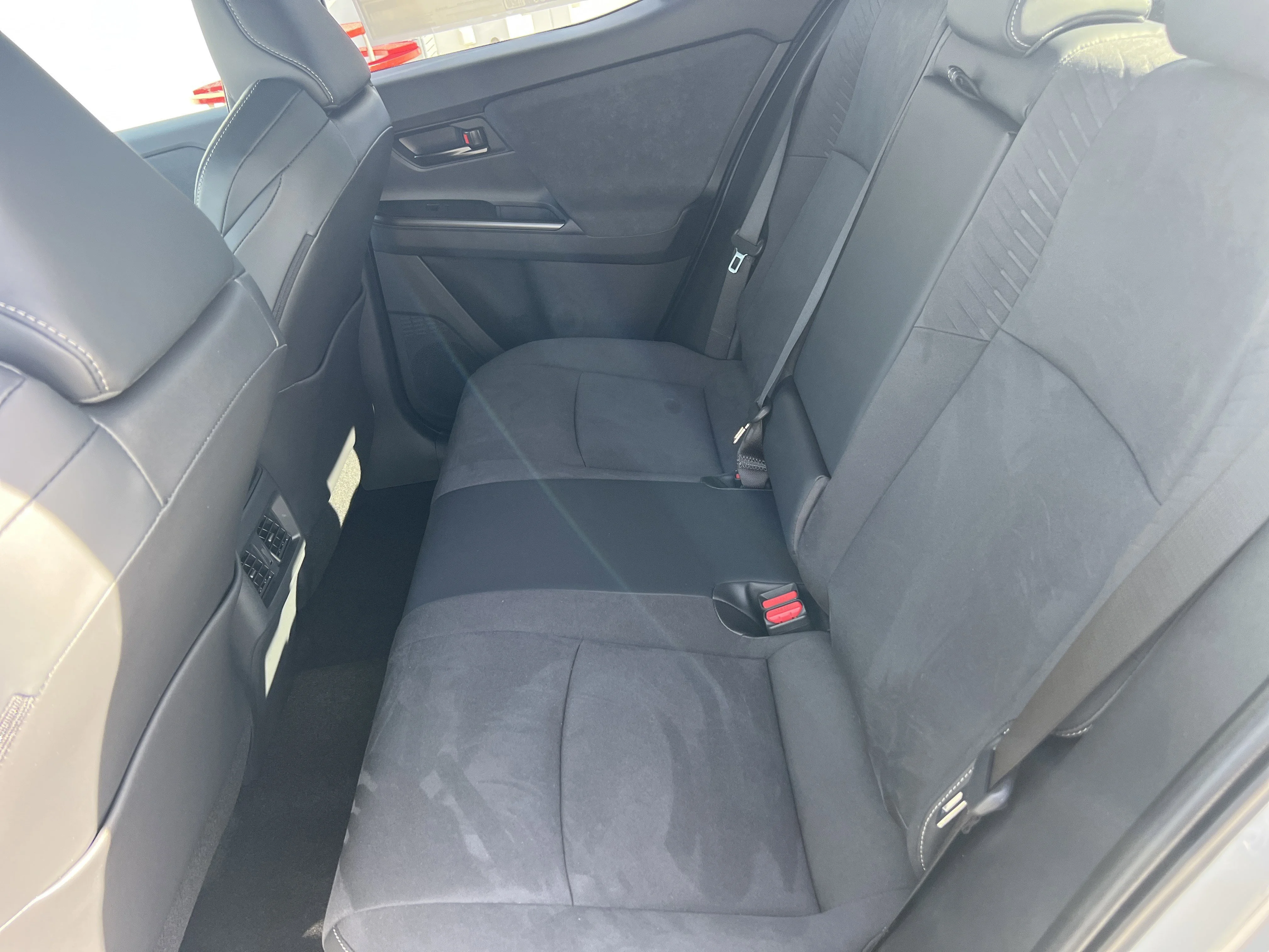 2026 Toyota C-HR XSE - Photo 12