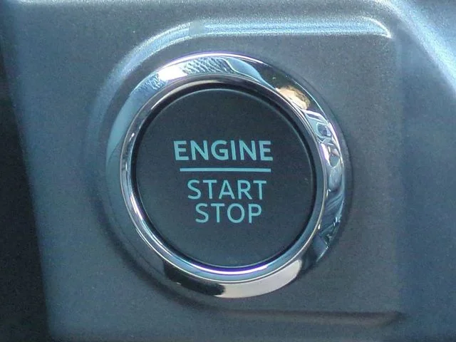 New 2026 Oxford White Ford XLT image 27