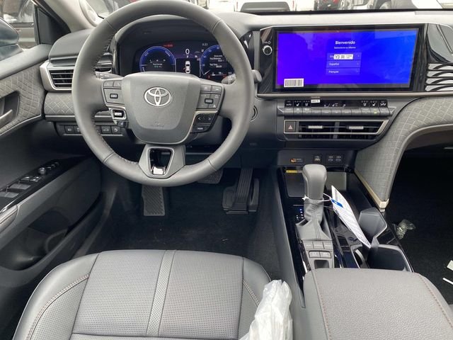 2026 Toyota Camry XLE - Photo 8