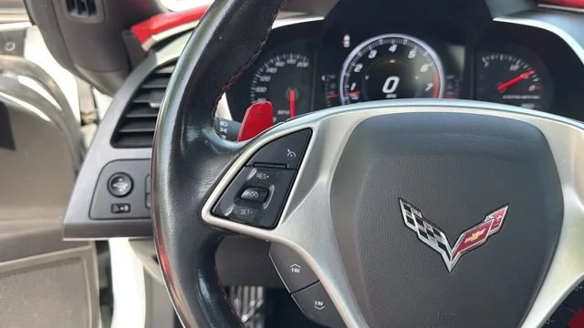 Used 2019 ARCTIC WHITE Chevrolet 2LT image 24