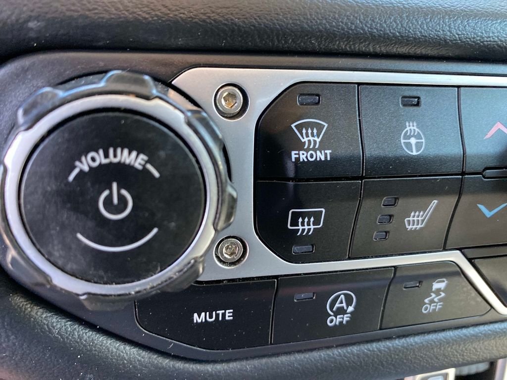 Used 2025 Gray Jeep Rubicon image 20