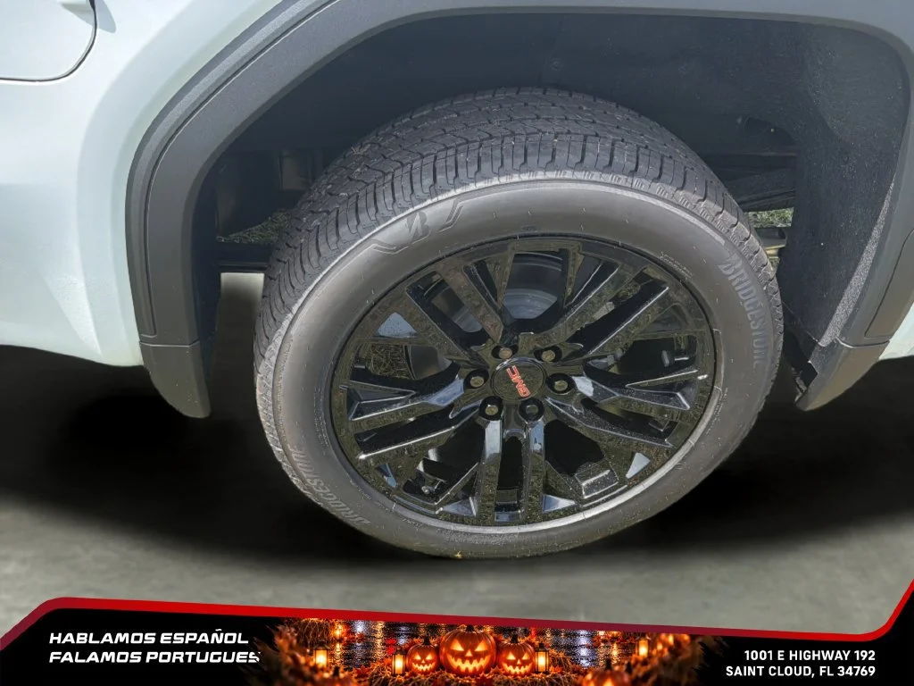 New 2026 Glacier White Tricoat GMC Denali image 38