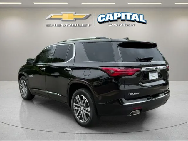 Used 2023 Black Chevrolet High Country image 3