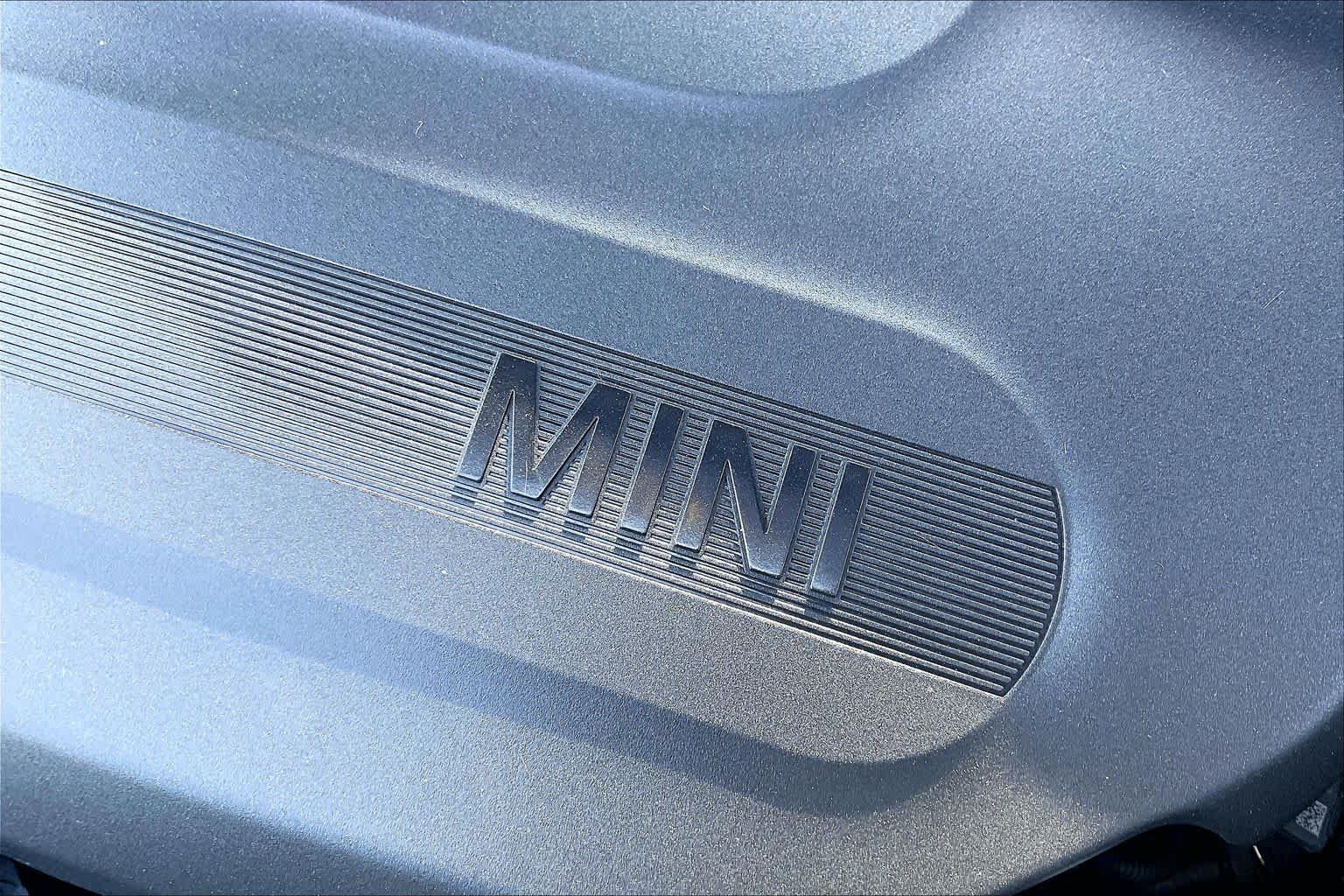 New 2026 Blazing Blue Metallic MINI Oxford Edition image 17