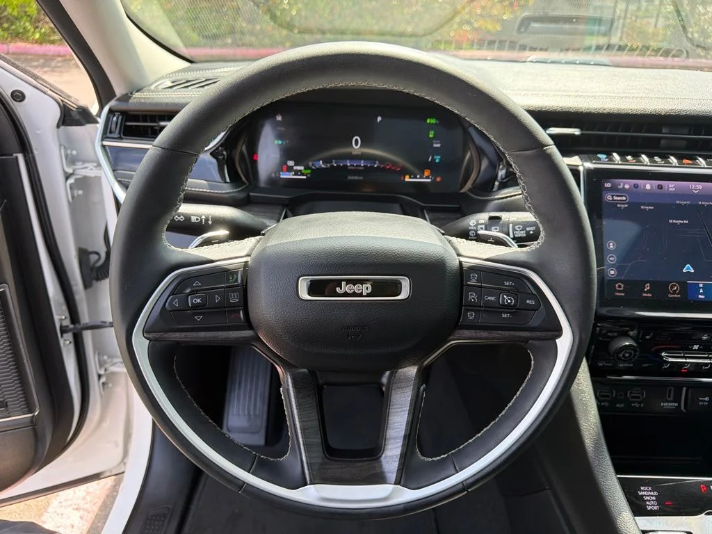 Used 2023 White Jeep 4xe image 19