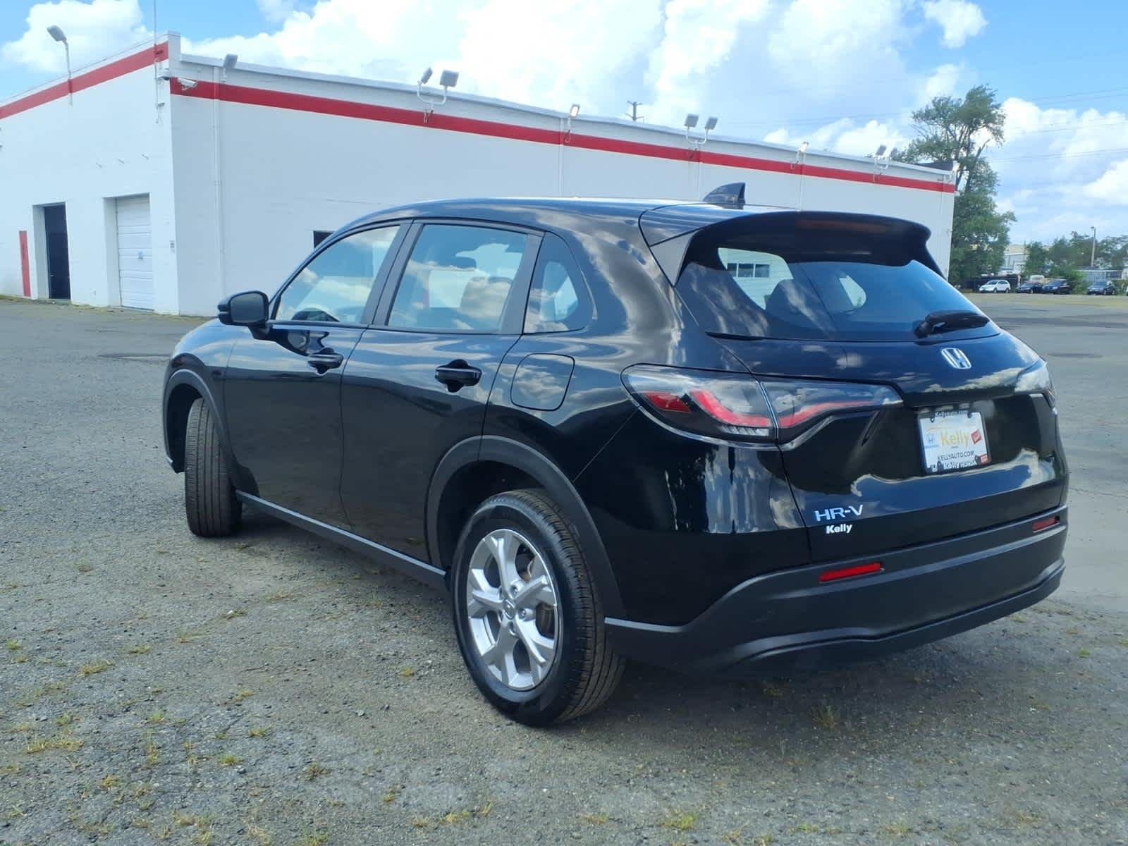 2023 Honda HR-V LX - Photo 7