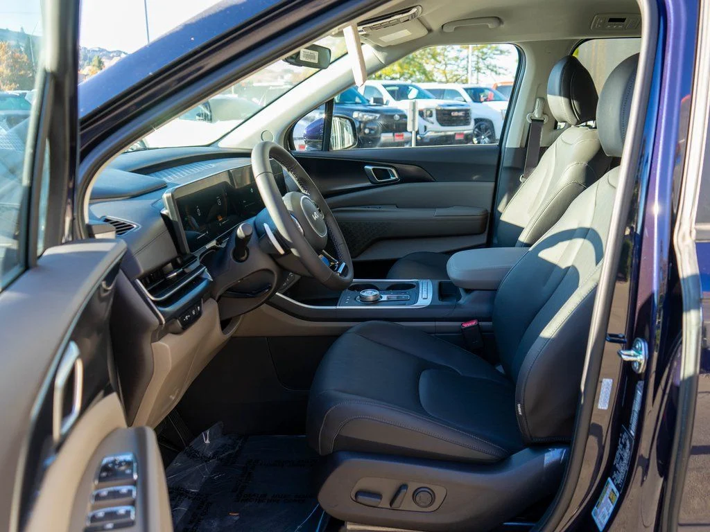 New 2026 Deep Chroma Blue Kia LXS image 11