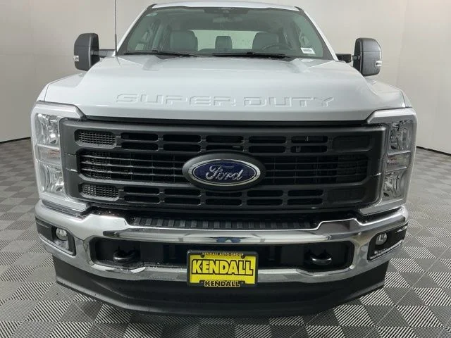 New 2026 Oxford White Ford XL image 2