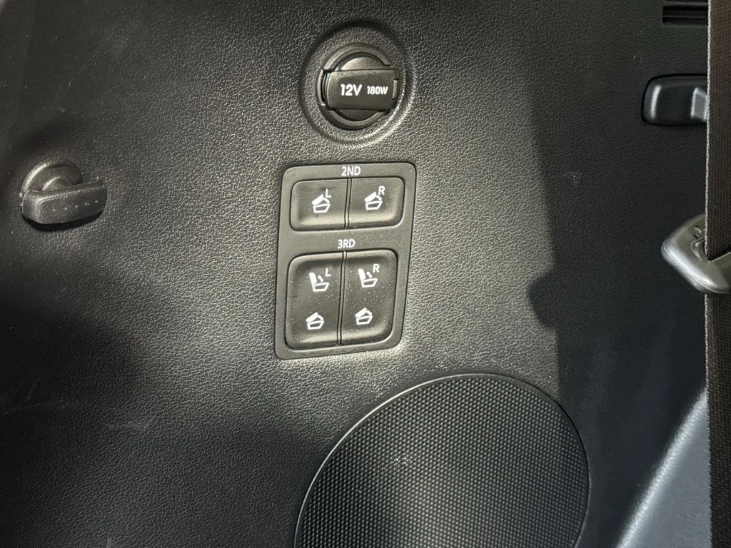 Used 2024 Black Hyundai Limited image 17