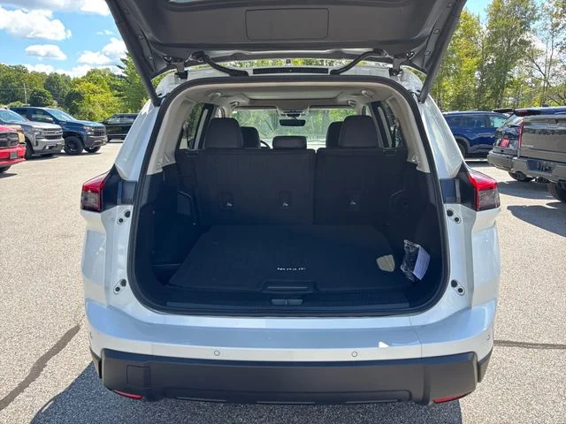 New 2026 Everest White Pearl Tricoat Nissan Dark Armor image 18