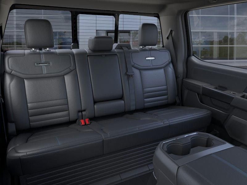2025 Ford F-250 Super Duty Platinum - Photo 11