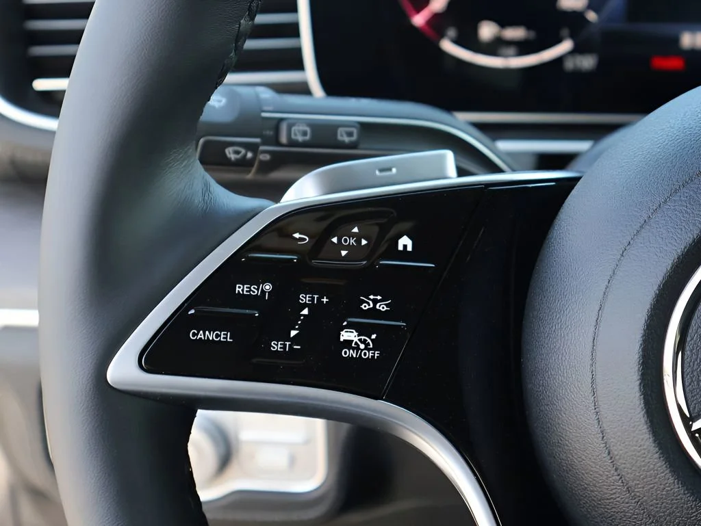 New 2026 Obsidian Black Metallic Mercedes-Benz GLE 580 image 71