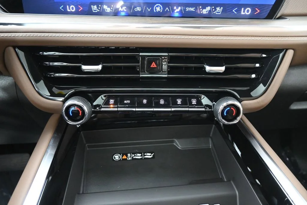 2026 Chevrolet Suburban High Country - Photo 30