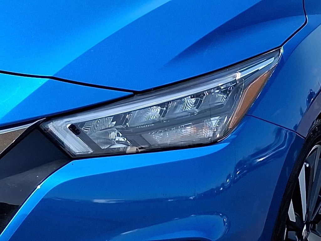 Used 2021 Blue Nissan 1.6 SR image 9
