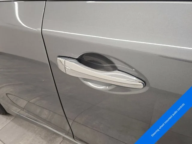 Used 2016 Gun Metallic Nissan 2.5 SR image 8