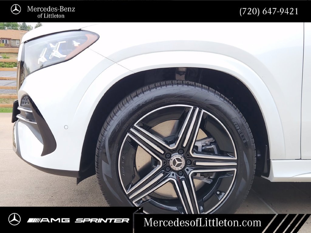 New 2027 MANUFAKTUR Moonlight White Metallic Mercedes-Benz GLE 450 Coupe image 9