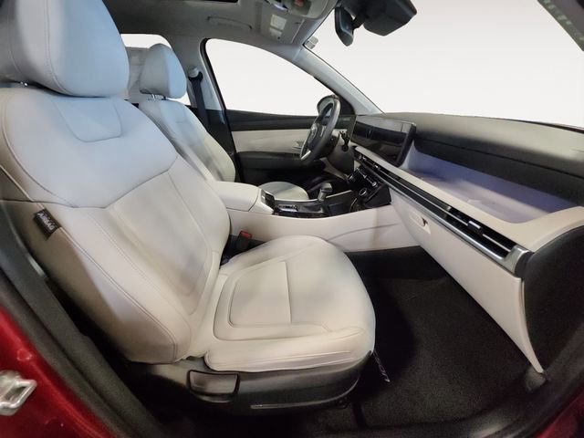 Used 2025 Red Hyundai SEL Convenience image 15