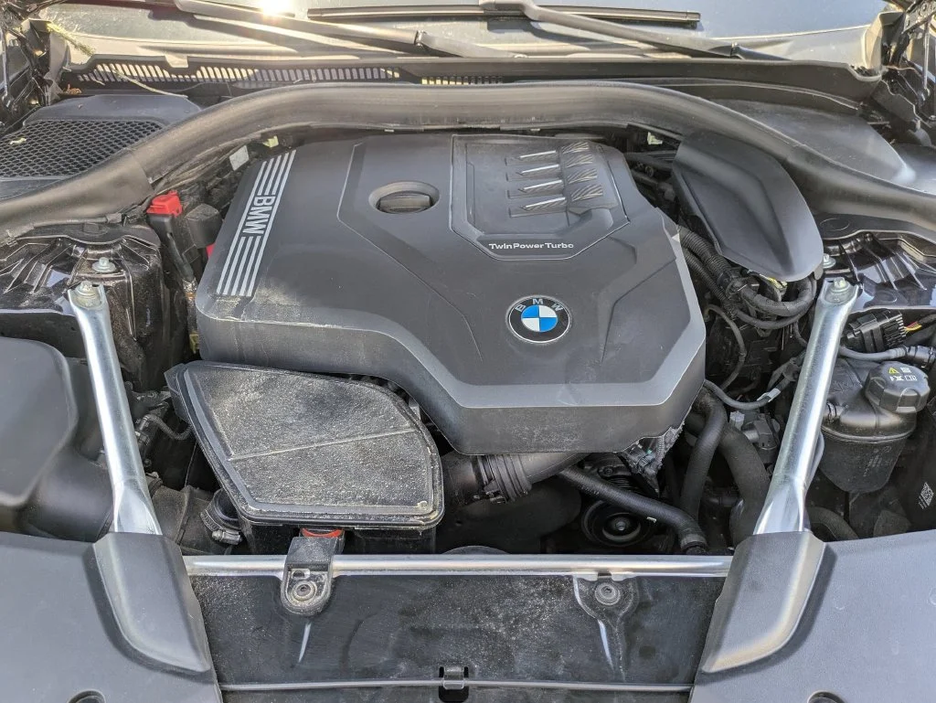 Used 2023 Gray BMW 530i image 9