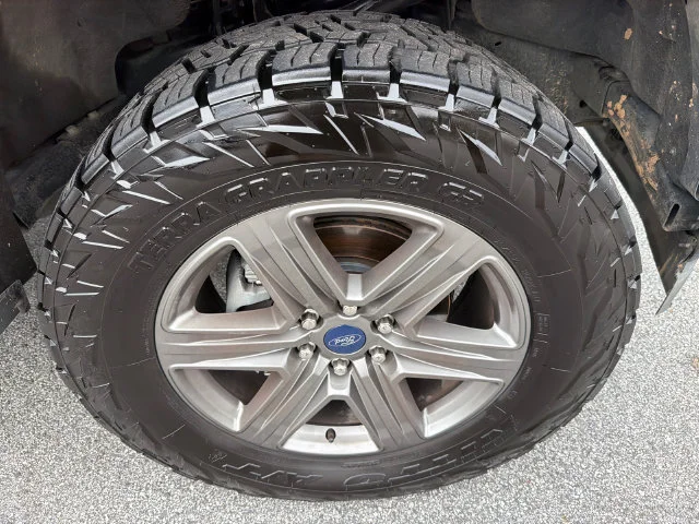 Used 2020 Gray Ford XLT image 12