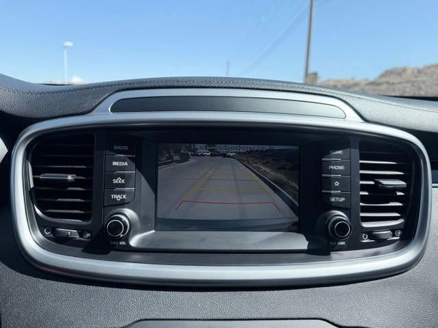 2019 Kia Sorento L - Photo 18