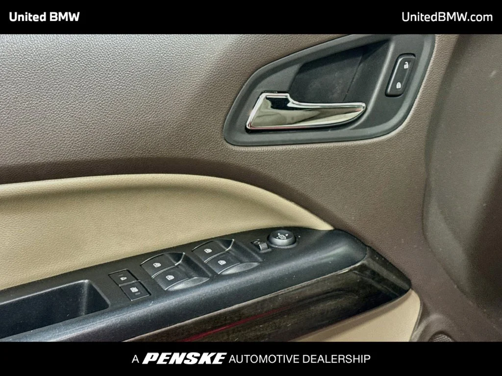 Used 2015 Cardinal Red GMC SLT image 10