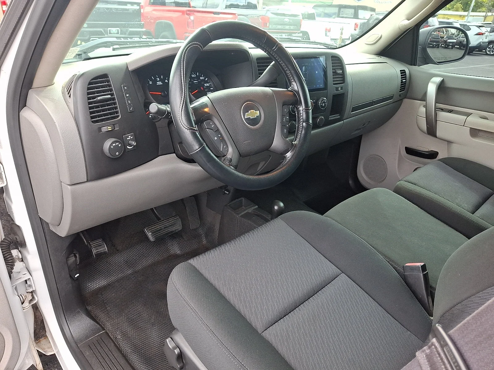 Used 2013 Summit White Chevrolet Work Truck image 14