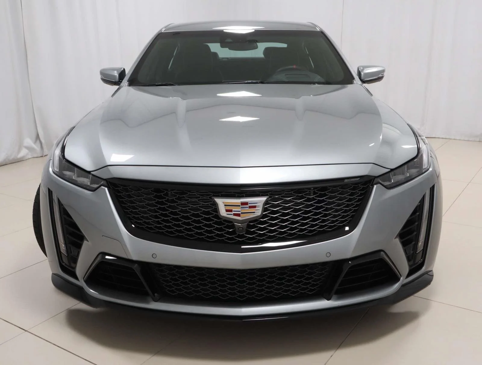Used 2024 Silver Cadillac V-Series image 8