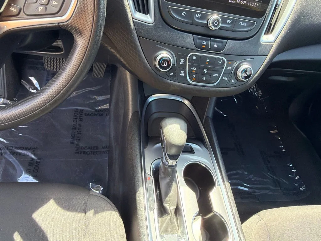Used 2022 White Chevrolet LT image 20