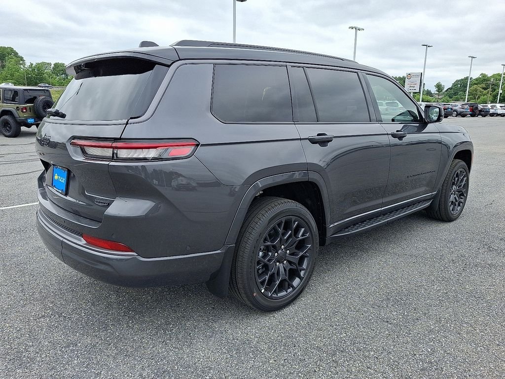 New 2026 Baltic Gray Metallic Clear-Coat Exterior Paint Jeep Summit image 4