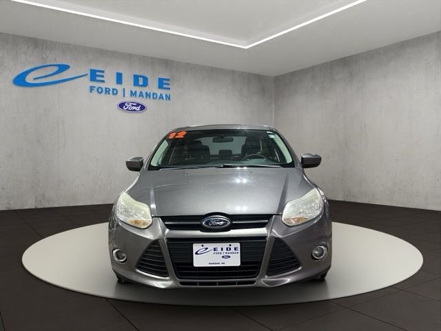 Used 2012 Gray Ford SE image 8