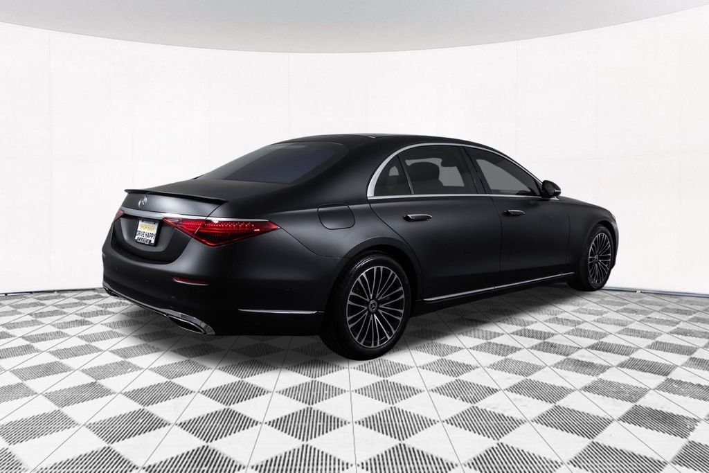 Used 2022 Black Mercedes-Benz S 580 image 14