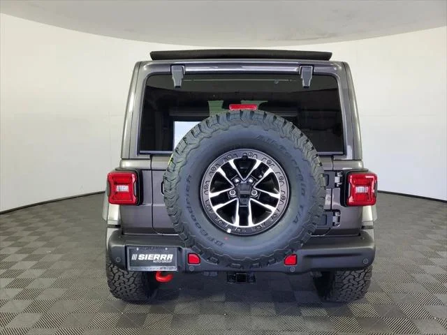 New 2026 Granite Crystal Metallic Clear-Coat Exterior Paint Jeep Rubicon image 30