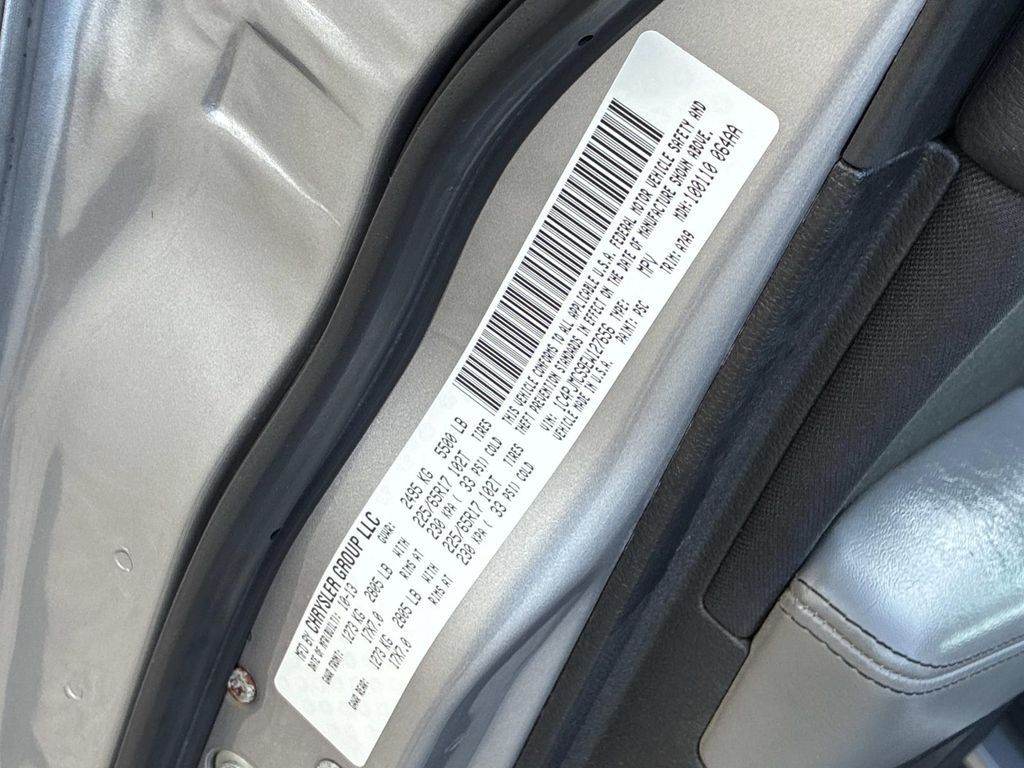Used 2014 Silver Jeep Latitude image 23