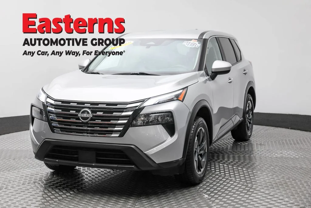 Used 2024 Silver Nissan SV image 1