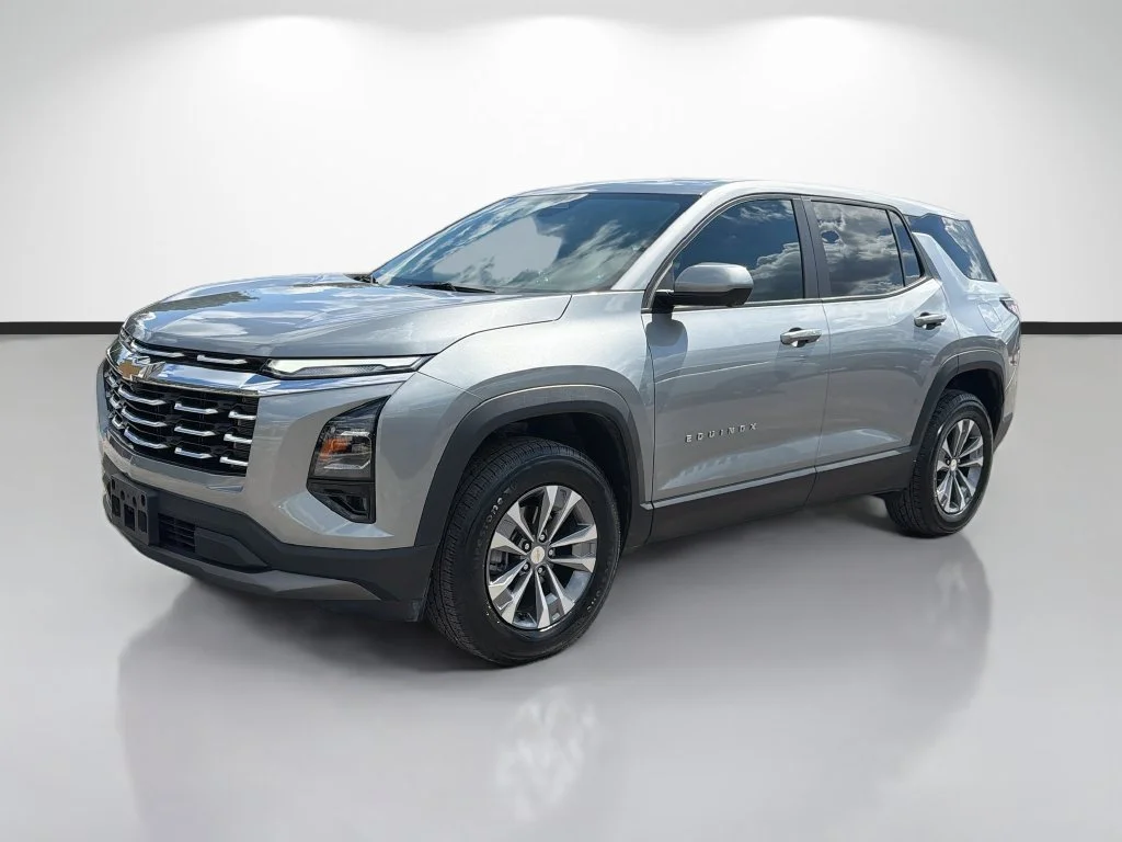 Used 2025 Gray Chevrolet LT image 7