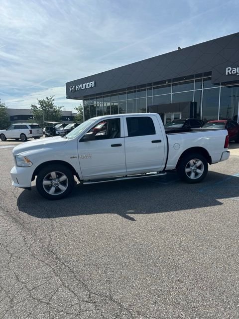 Used 2015 Bright White Clearcoat Ram Express image 2