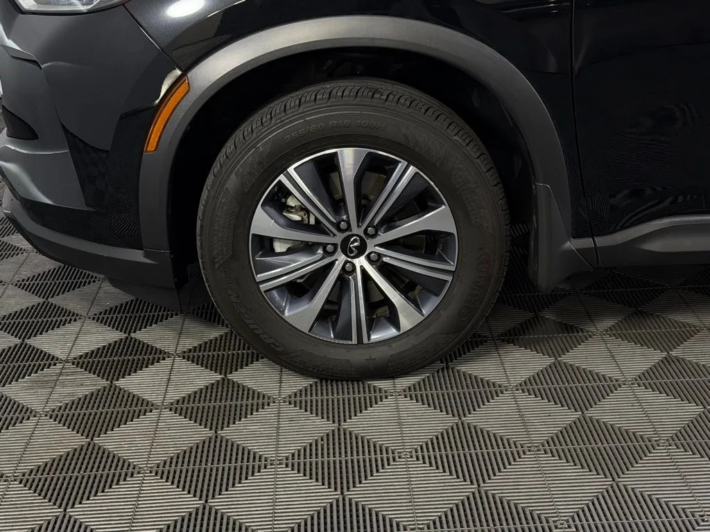 Used 2025 Mineral INFINITI PURE image 10