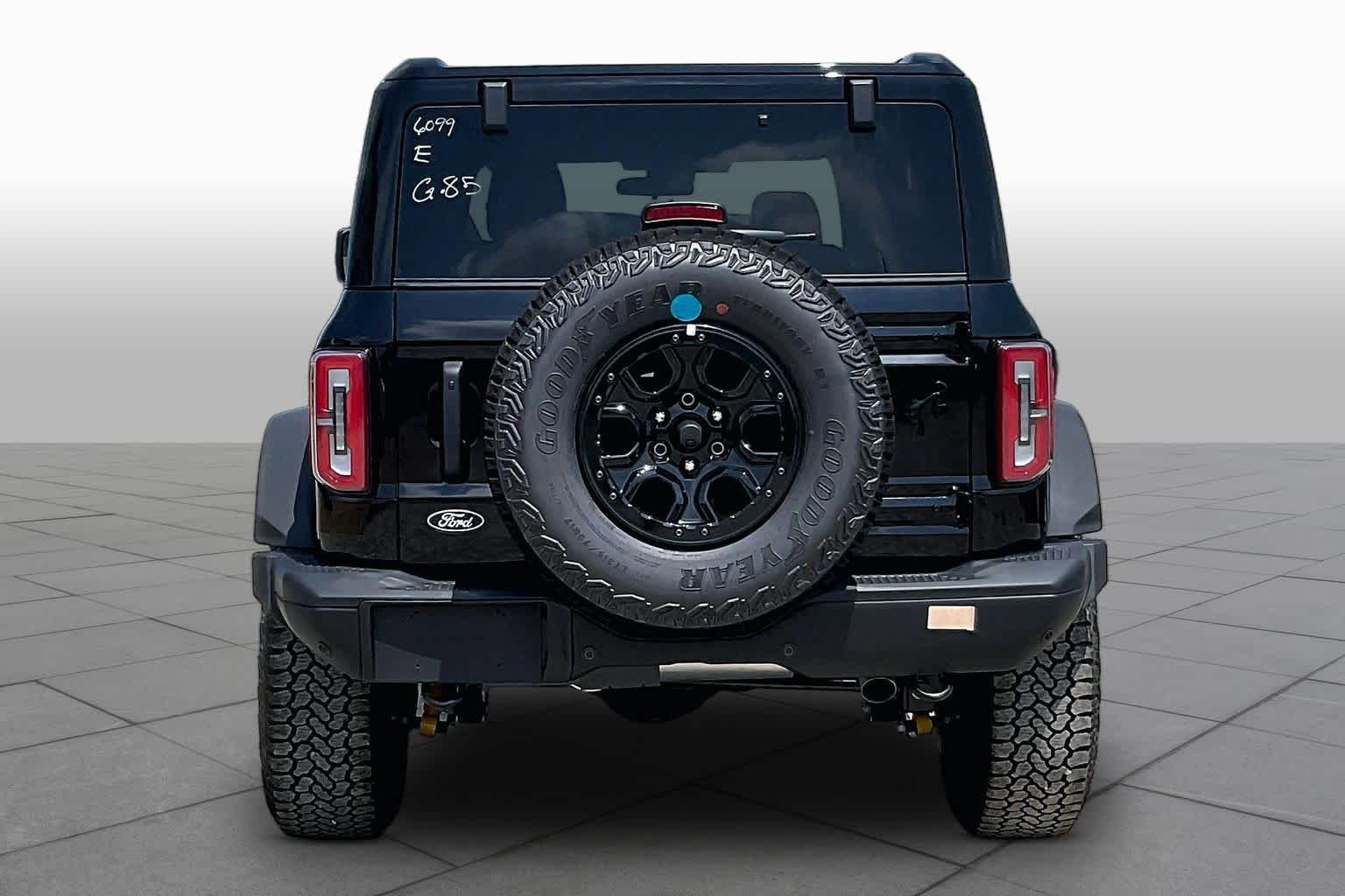 New 2026 Shadow Black Ford Badlands® image 4